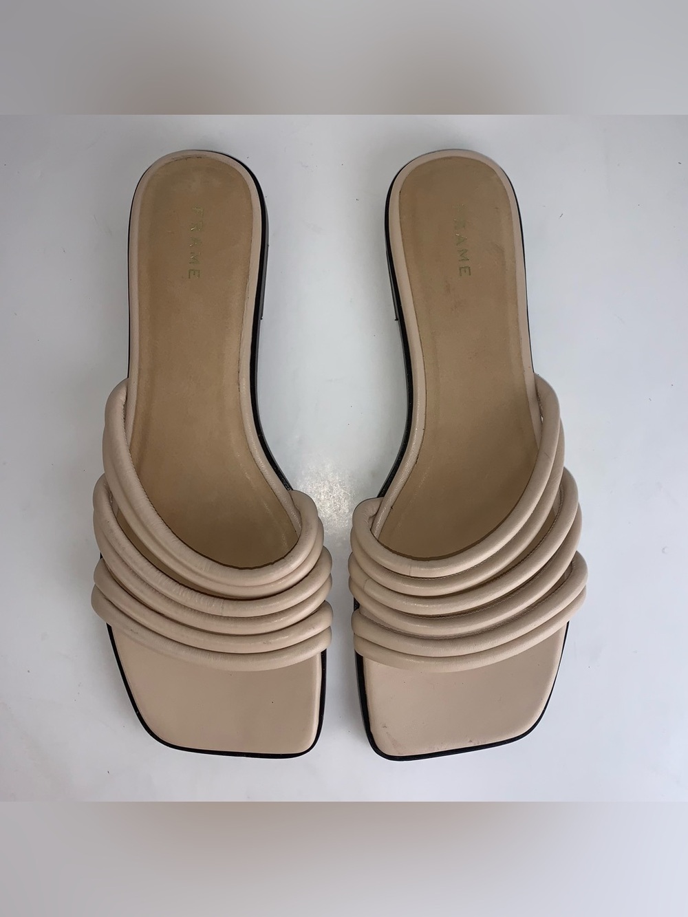 FRAME Le Capri Leather beige strappy Sandals women's size 39/8 square toe